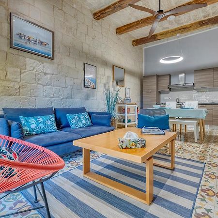 Le Petit Voyage - Chill Out Villa Cospicua Bagian luar foto